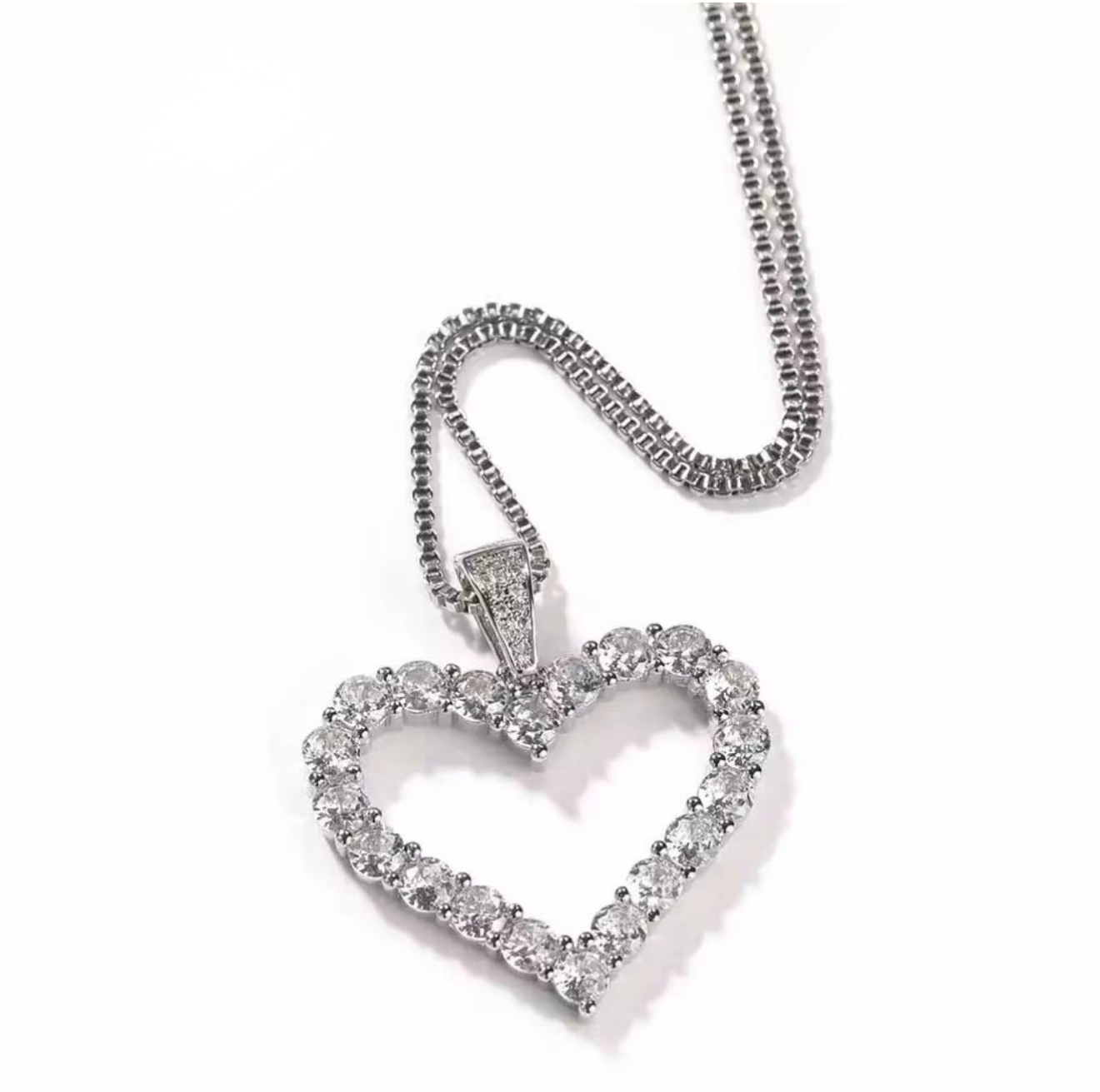 OPEN HEART NECKLACE