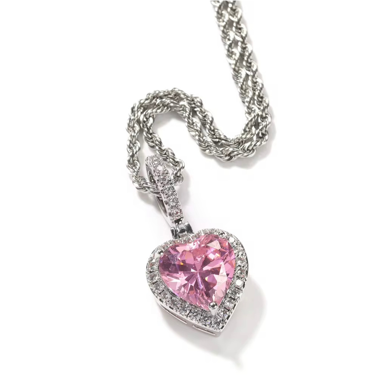 PRETTY HEART NECKLACE