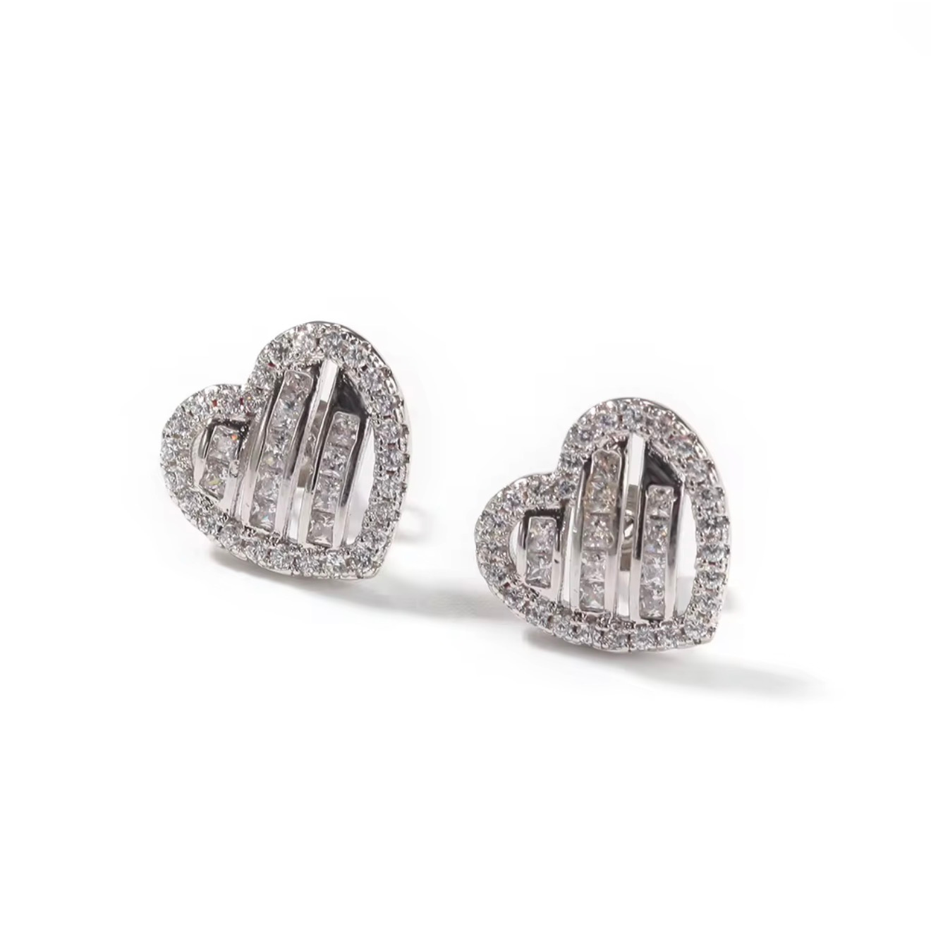 OPEN HEART EARRINGS